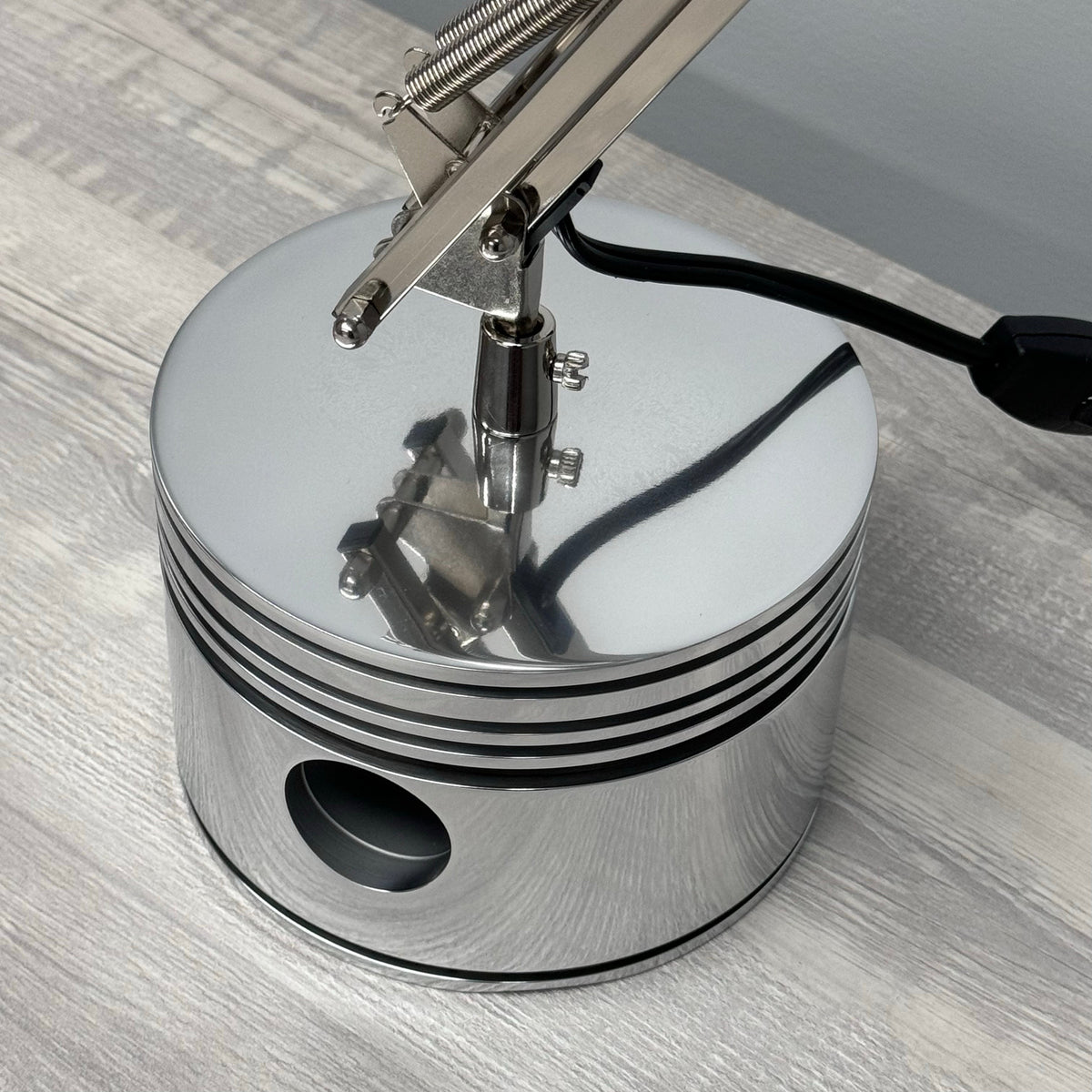 1940's Pratt & Whitney WWII R-2800 Corsair F4U Airplane Polished Chrome Radial Engine Piston Desk Task Lamp